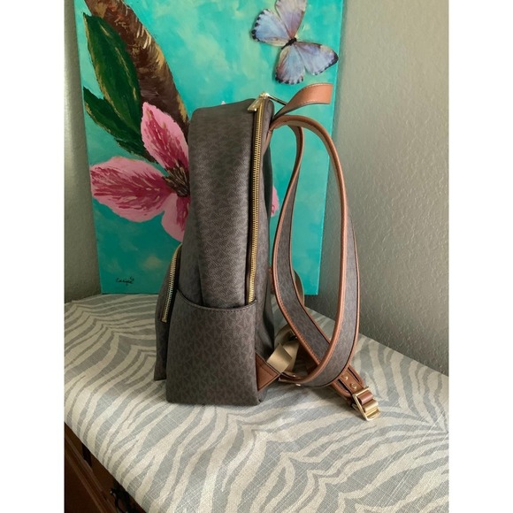 Michael Kors Large Backpack - Picture 2 of 8